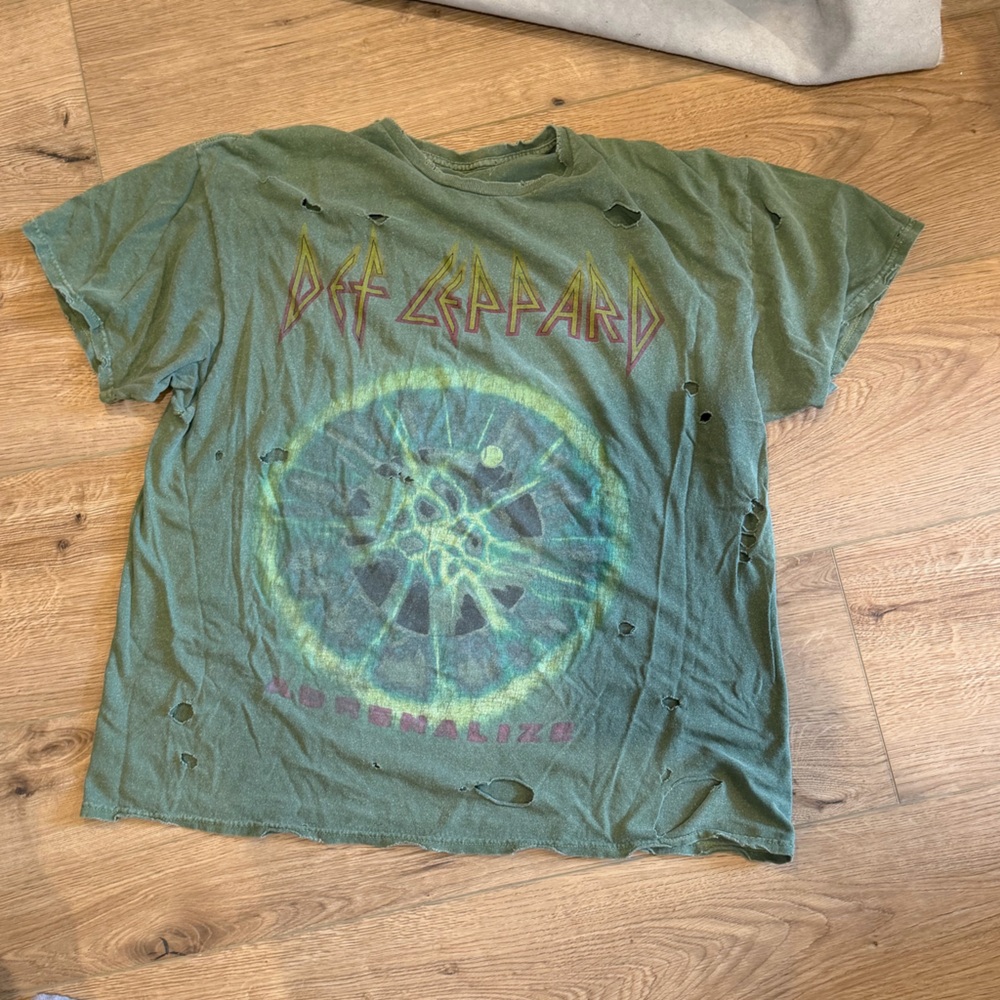 Green Def Leppard Graphic Band T-Shirt urban outfitters